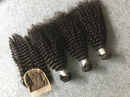 Bezpieczne peruwiańskie włosy dziewicze 8A Kinky Curly Hair Bundle z zapięciem 4x4 Kinky Curly