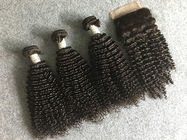 Bezpieczne peruwiańskie włosy dziewicze 8A Kinky Curly Hair Bundle z zapięciem 4x4 Kinky Curly